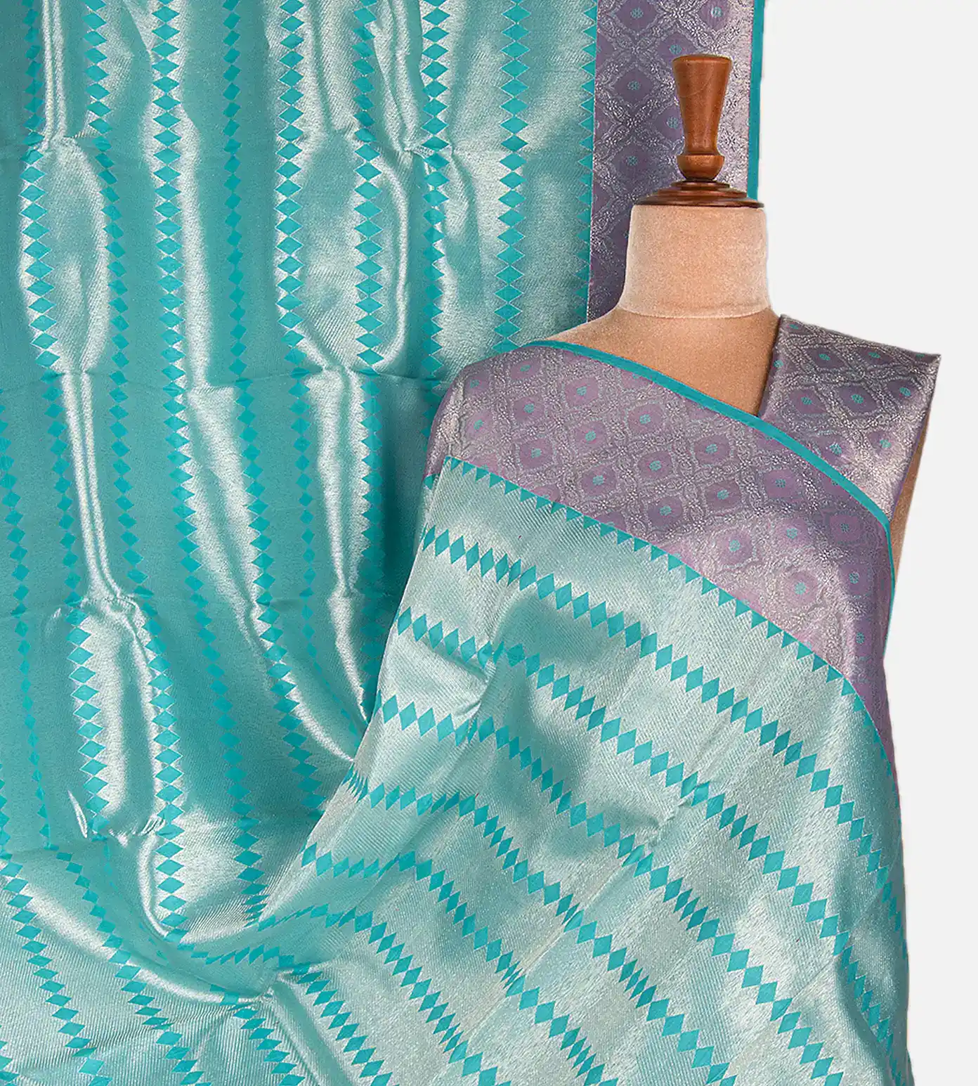 blue-kanchipuram-silk-saree-c0151775-a