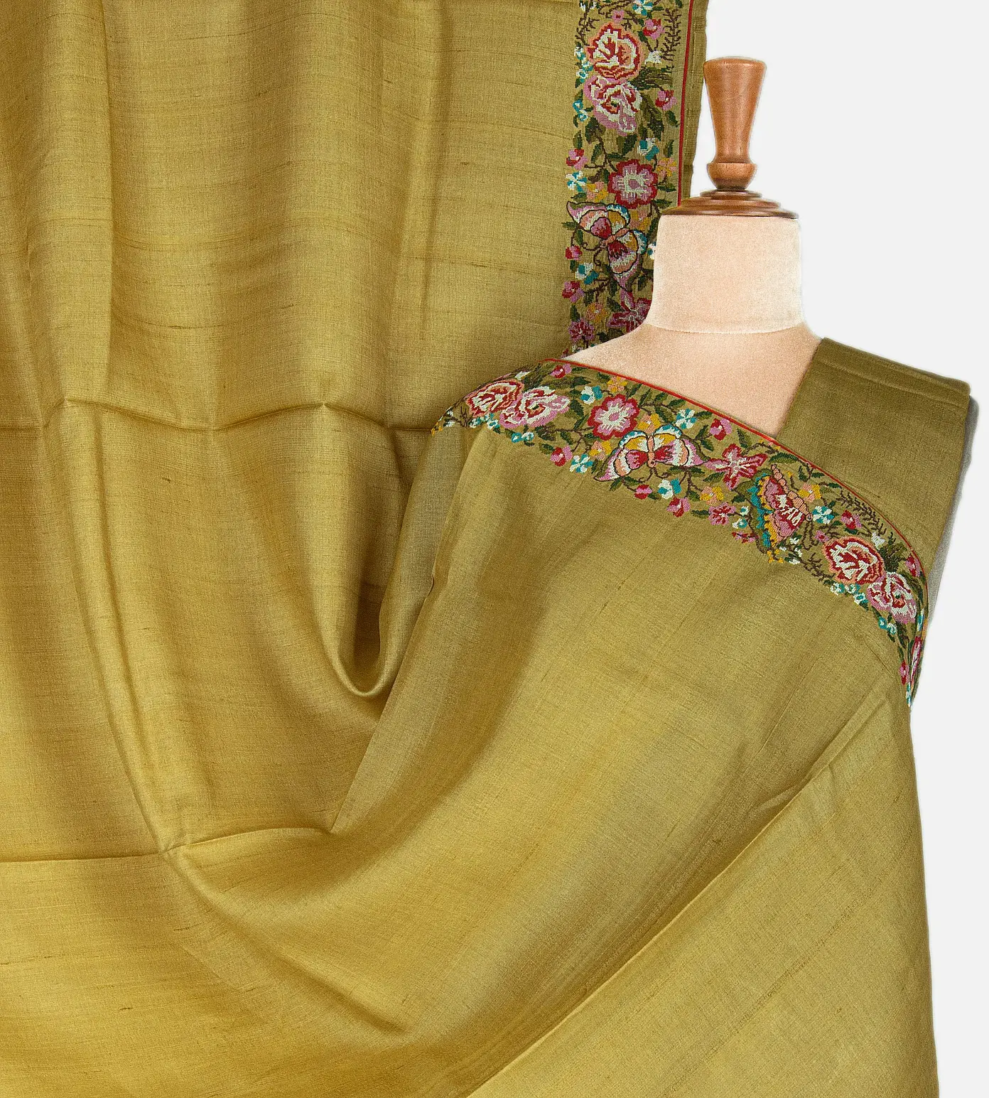 gold-tussar-embroidery-saree-b0841887-a