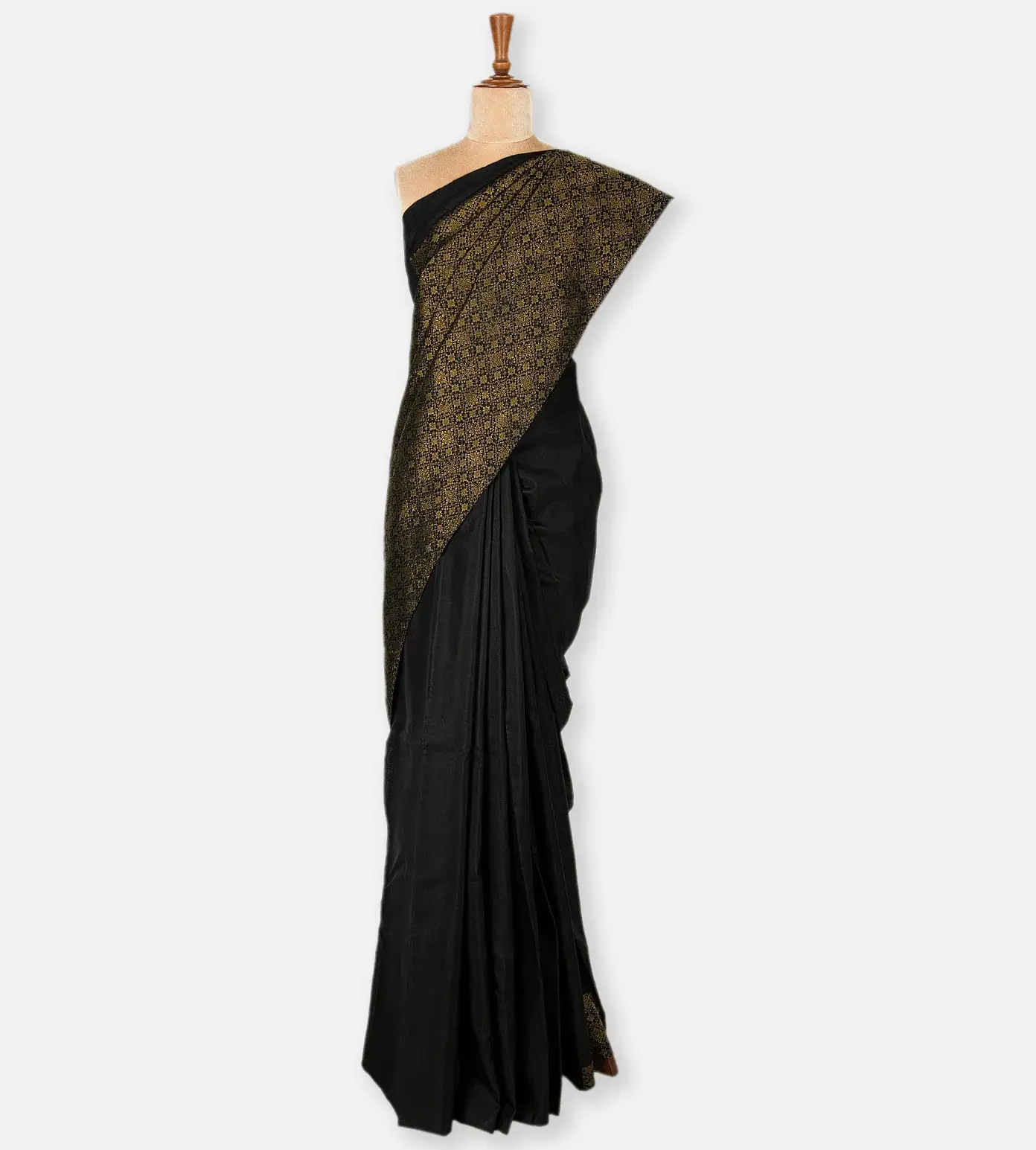 black-kanchipuram-silk-saree-b1146945-b