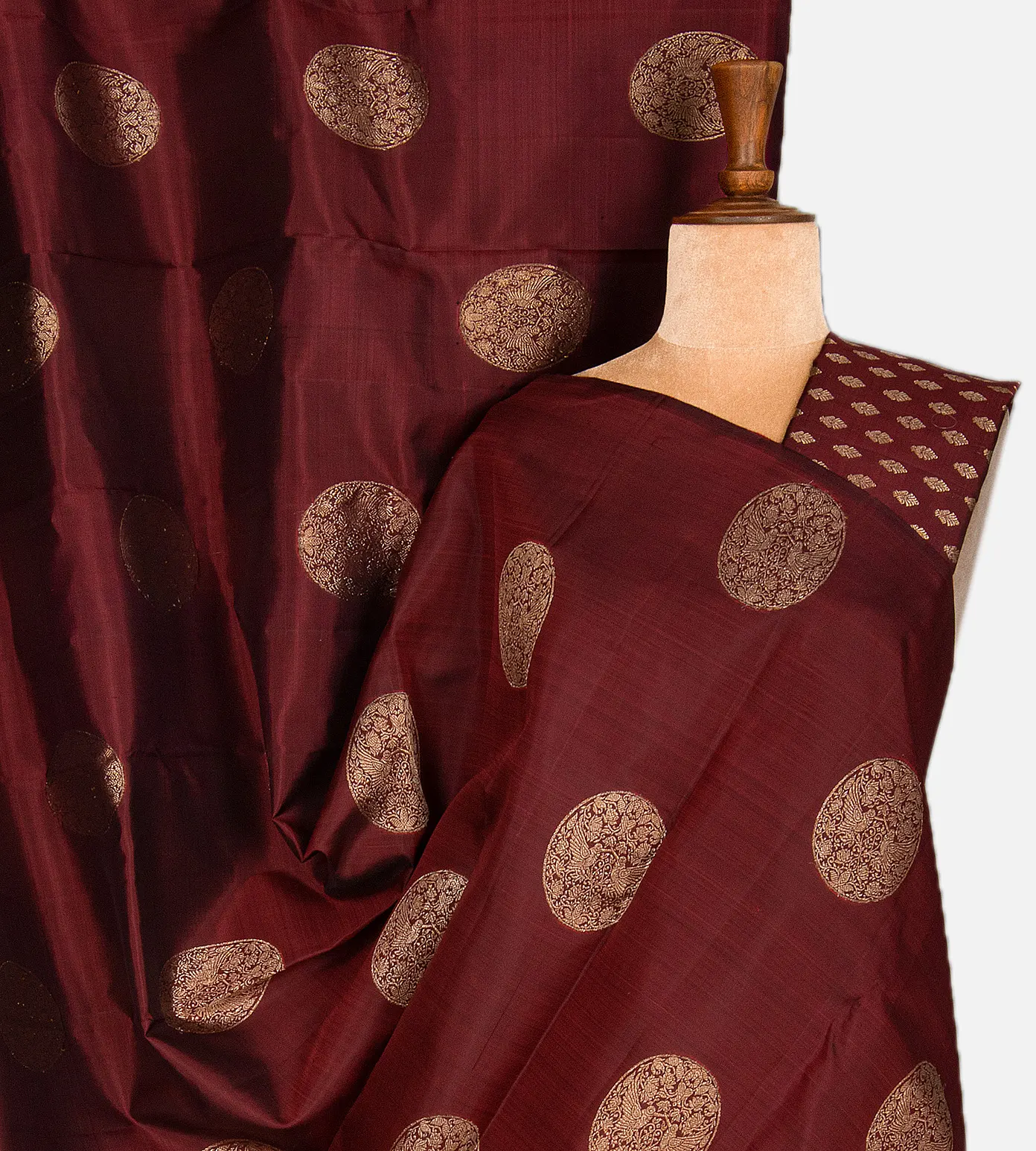 maroon-kanchipuram-silk-saree-c1177757-a
