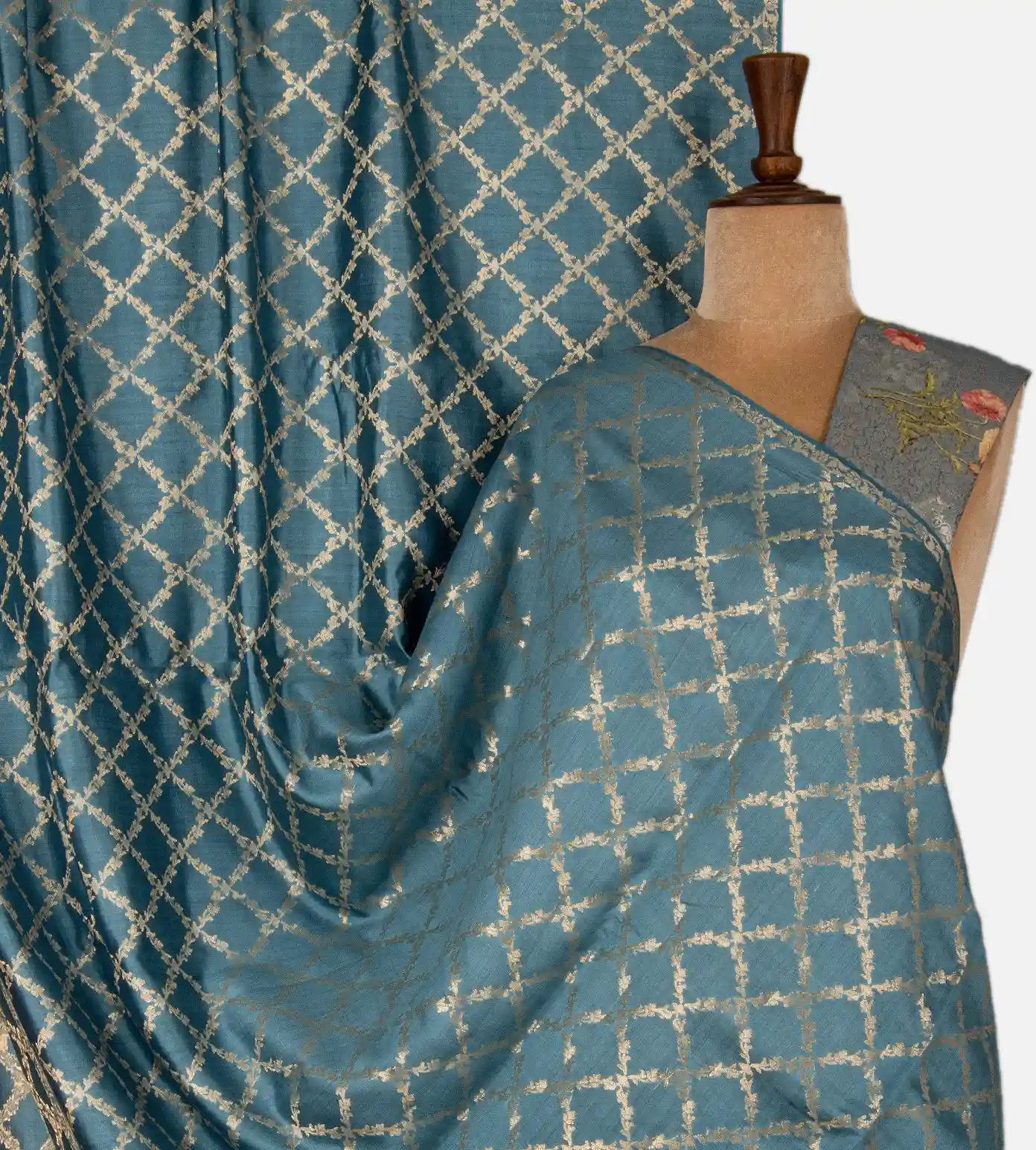 powder-blue-chaniya-silk-saree-c1074078-a