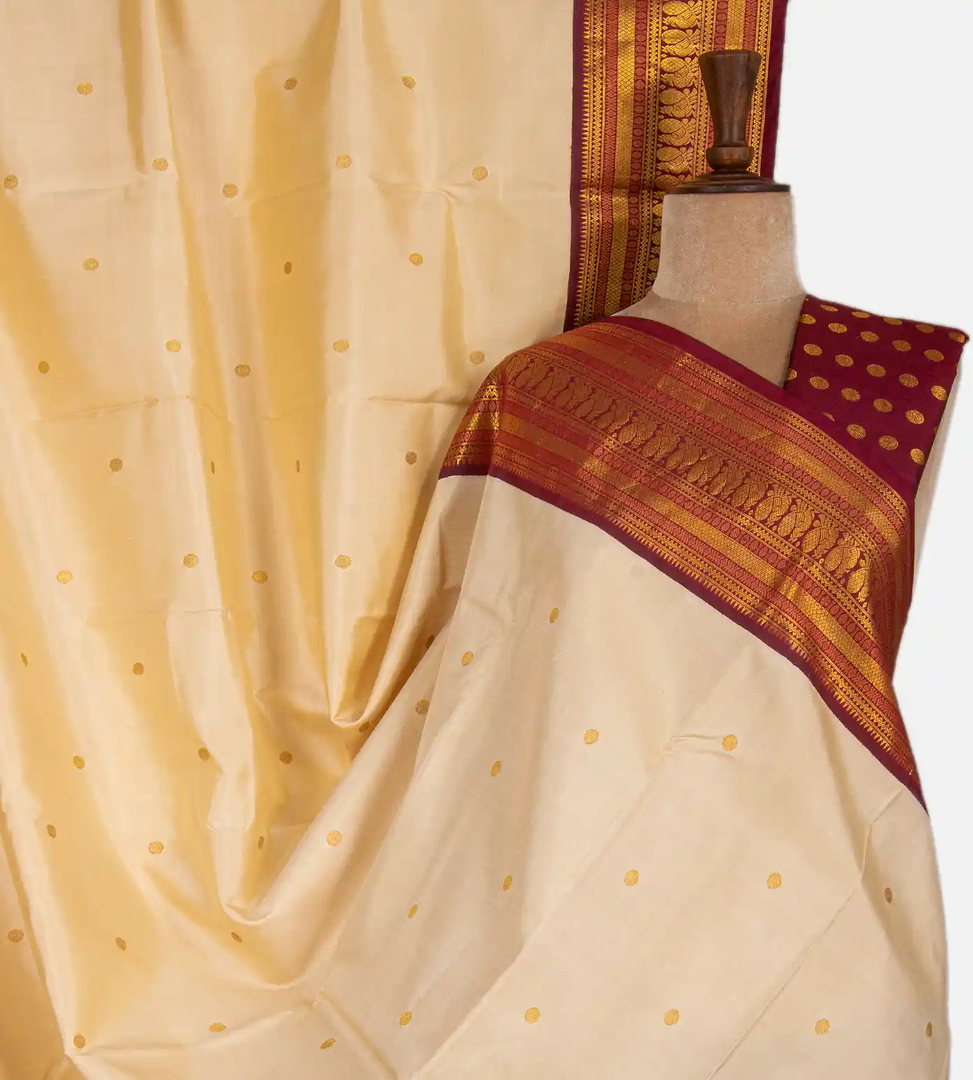 creme-kanchipuram-silk-saree-c1074069-a