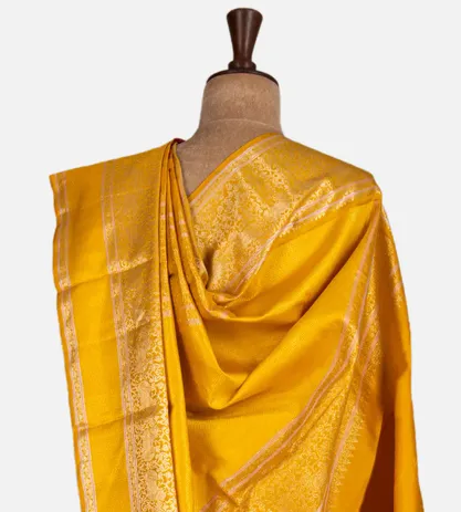 red-kanchipuram-silk-saree-c1283116-c