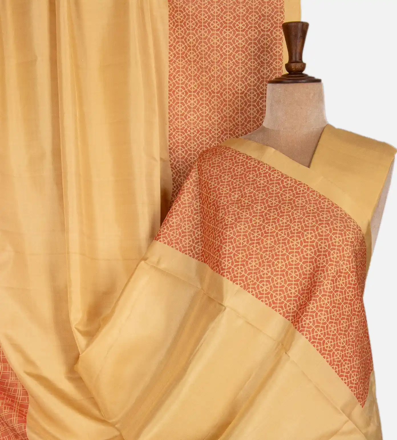 deep-creme-soft-silk-saree-c1179827-a