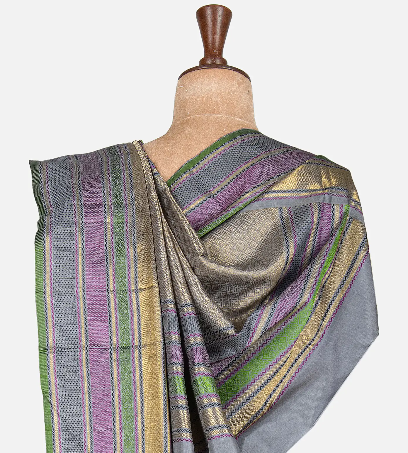 black-kanchipuram-silk-saree-c0355972-c