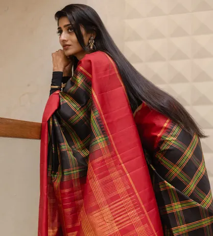 black-kanchipuram-silk-saree-c1076047-d