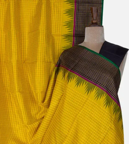 yellow-kanchipuram-silk-saree-d0184670-a