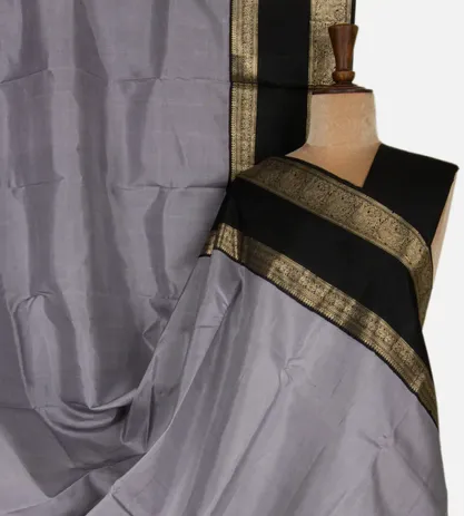 light-grey-kanchipuram-silk-saree-d0184711-a