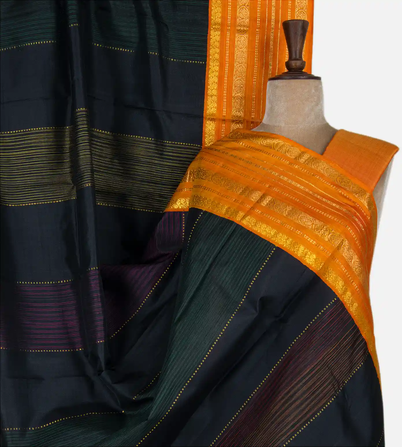 black-kanchipuram-silk-saree-c1178066-a