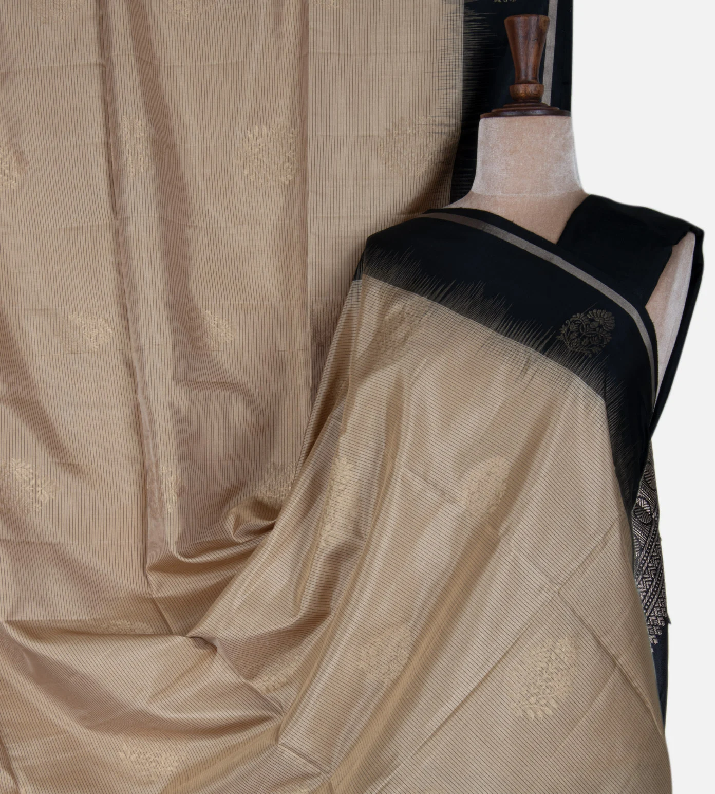 beige-soft-silk-saree-d0291482-a