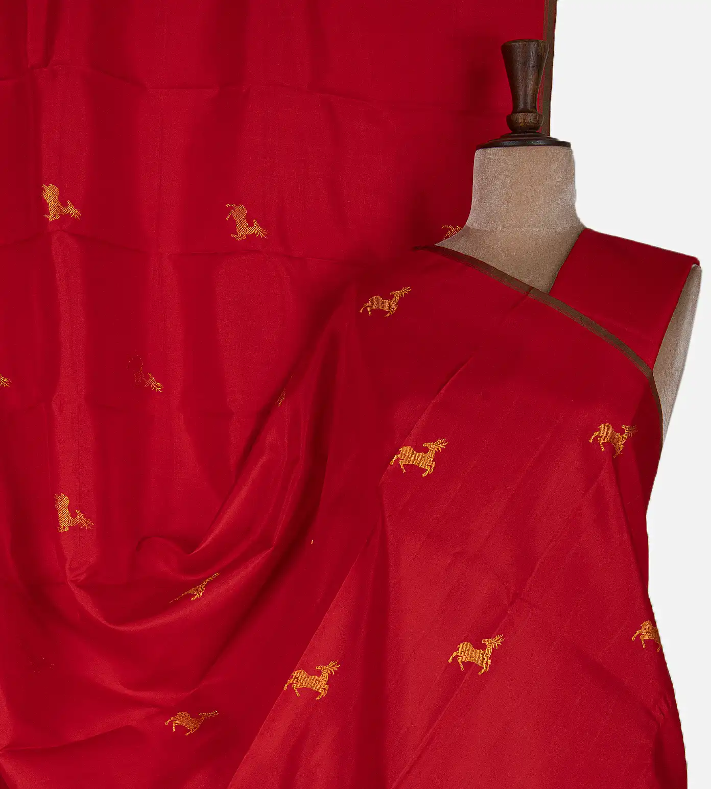 red-kanchipuram-silk-saree-d0187488-a