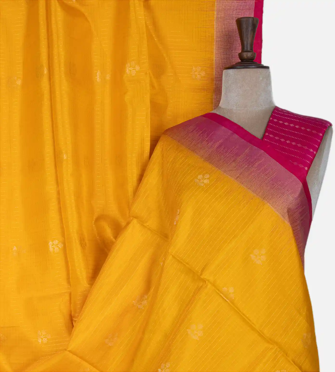 yellow-soft-silk-saree-d0291461-a