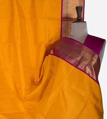 yellow-kanchipuram-silk-saree-d0292387-a