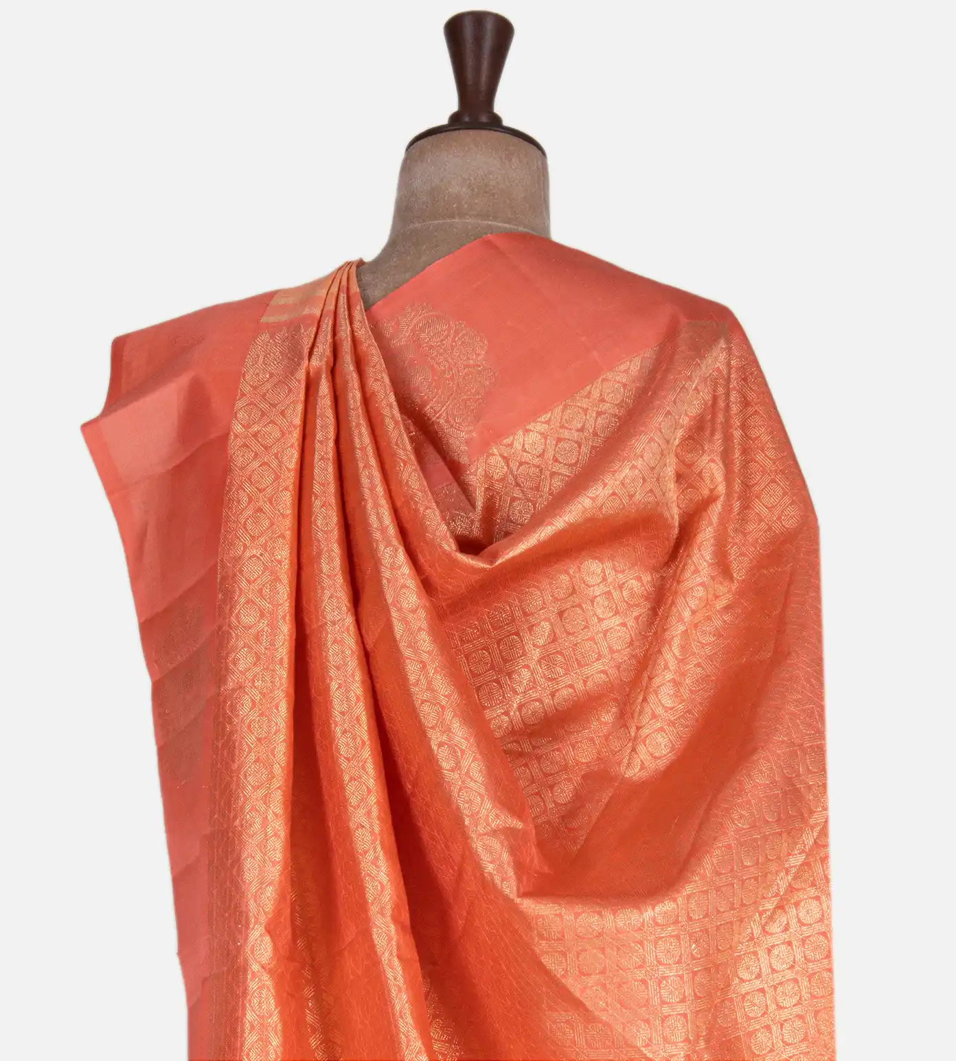 light-peach-kanchipuram-silk-saree-d0395757-c