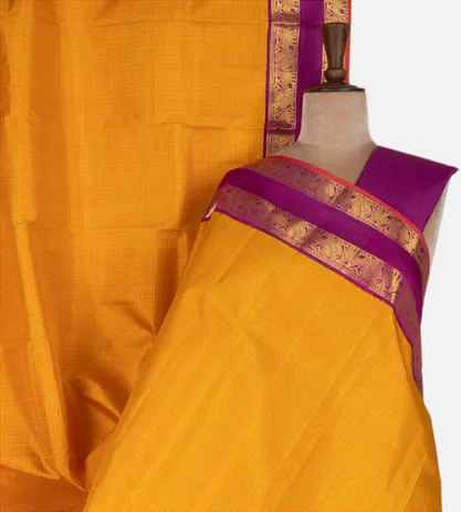 yellow-kanchipuram-silk-saree-d0395784-a