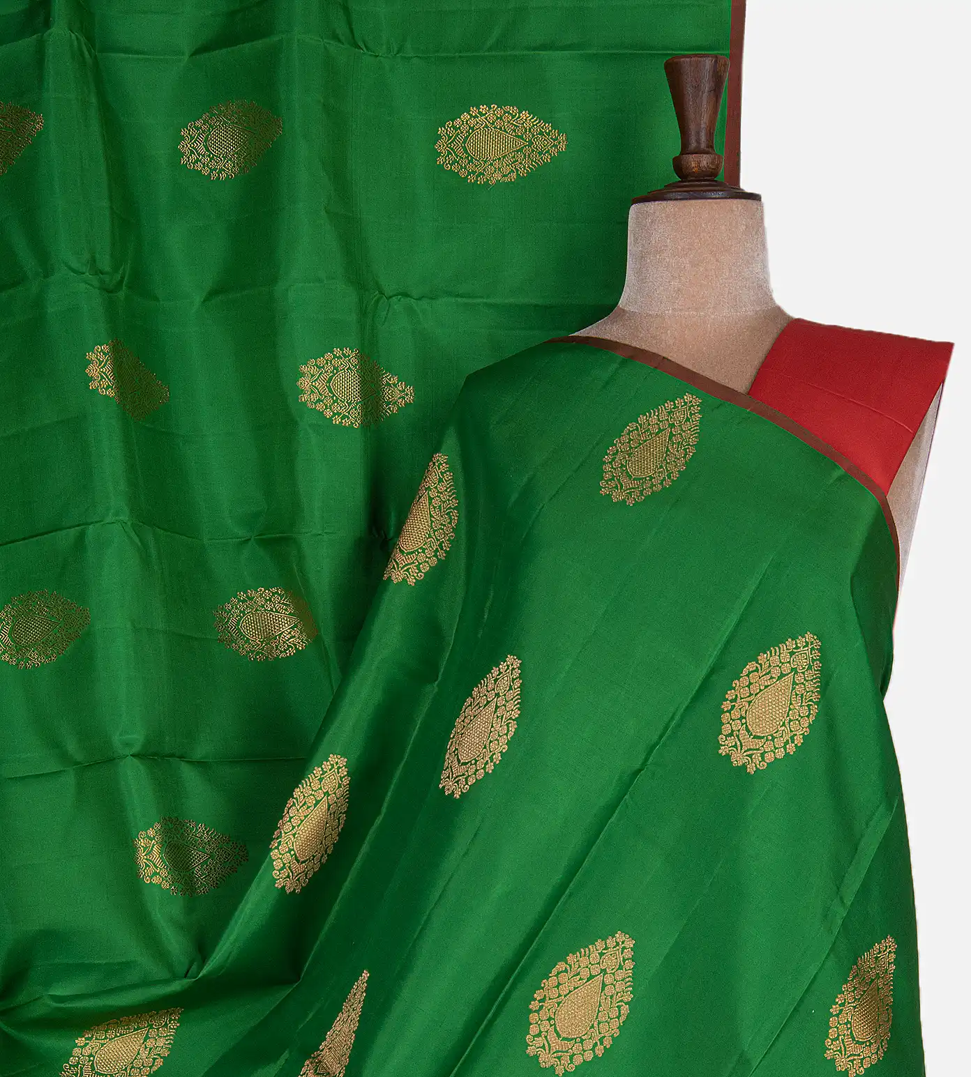 green-kanchipuram-silk-saree-d0292522-a