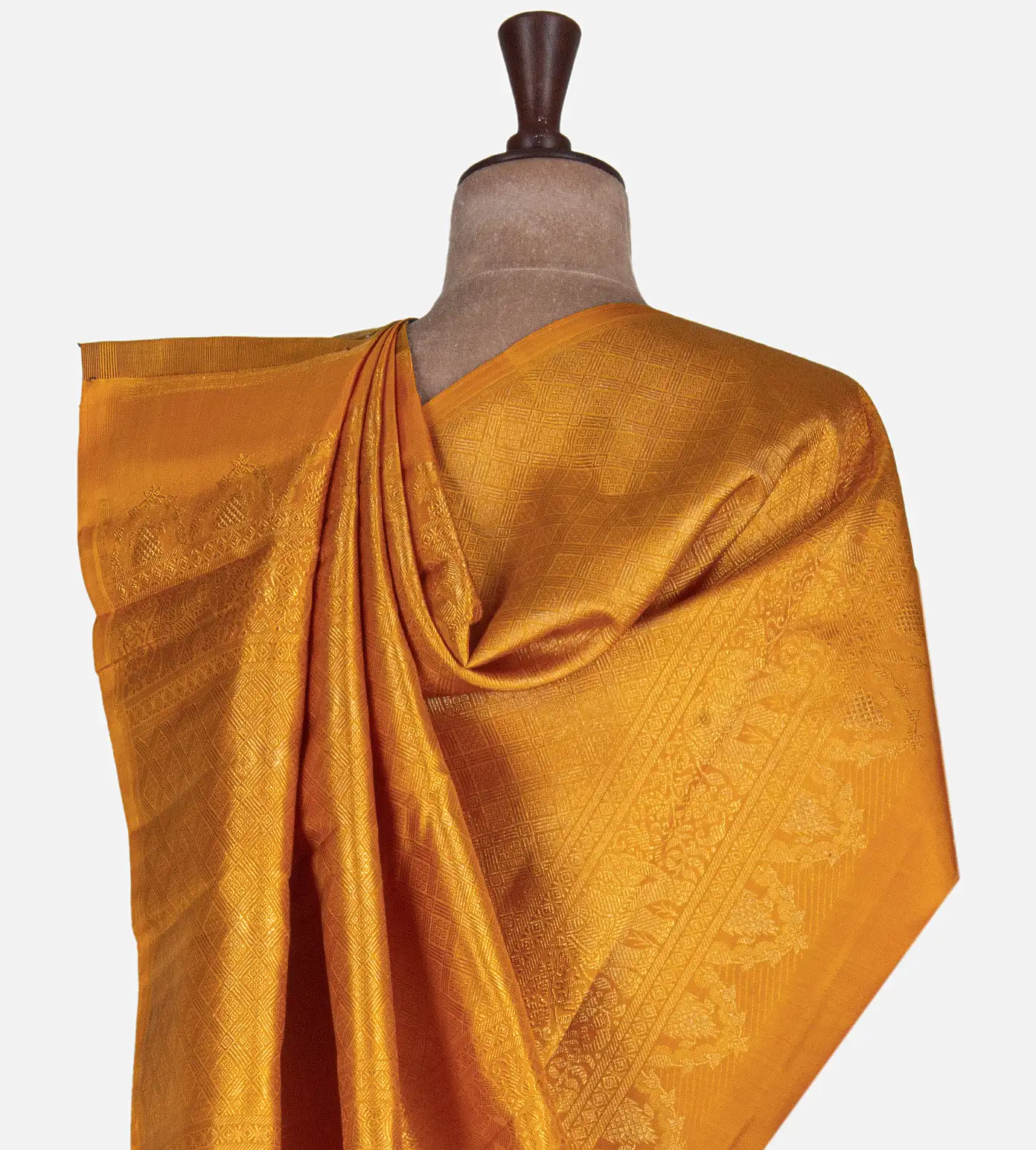 black-kanchipuram-silk-saree-d0394643-c