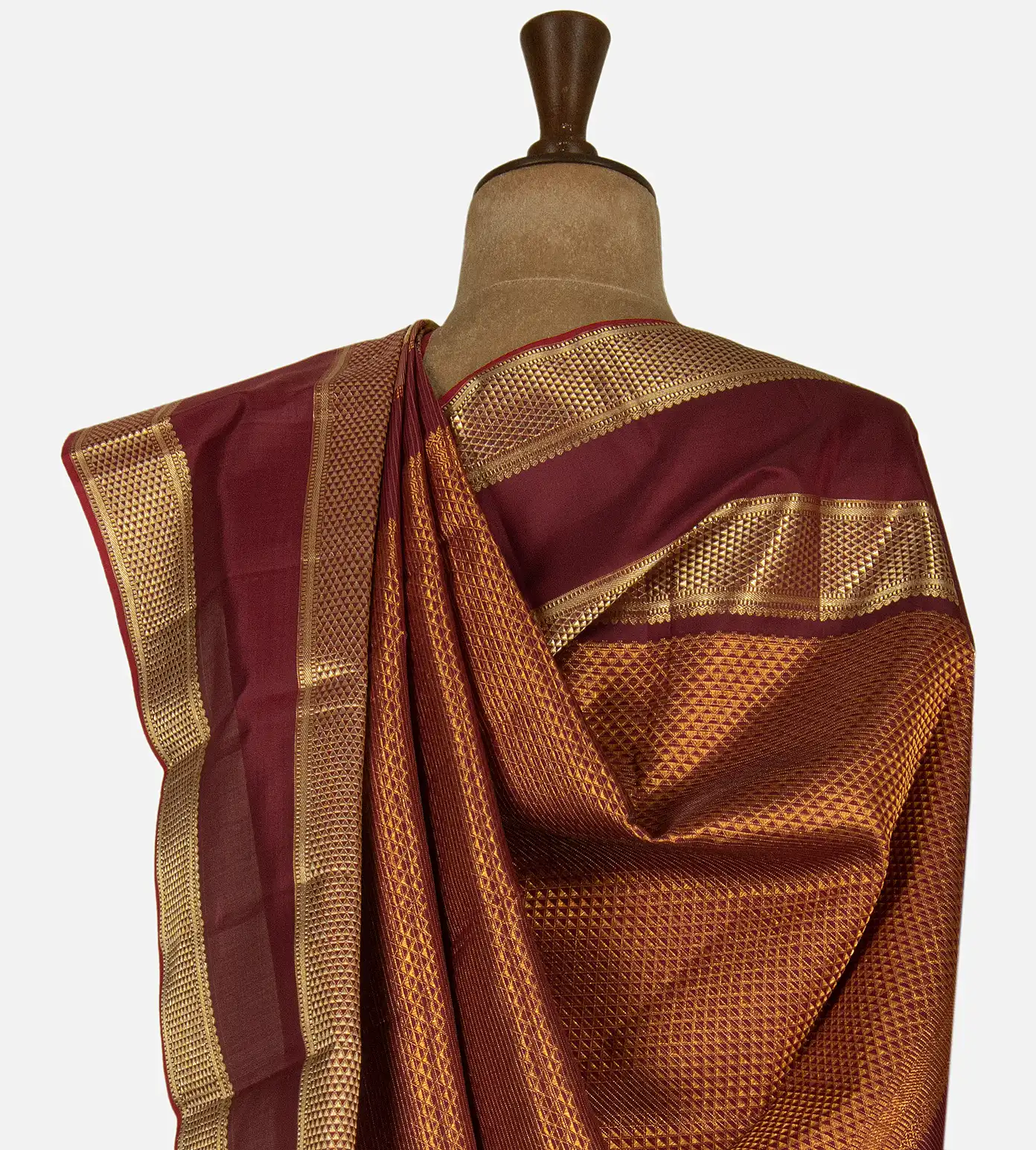 creme-kanchipuram-silk-saree-d0292603-c