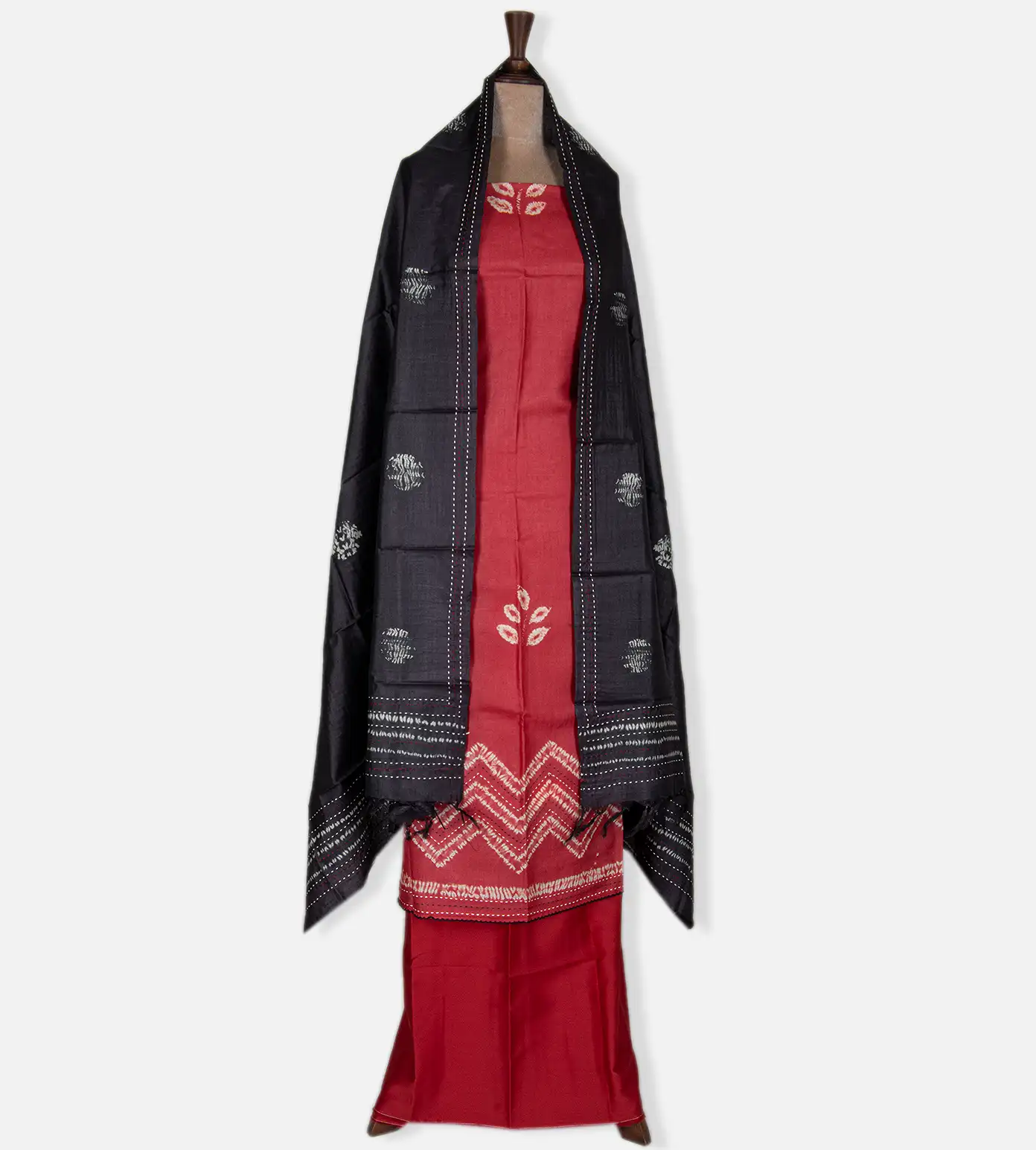 red-tussar-salwar-d0396365-c