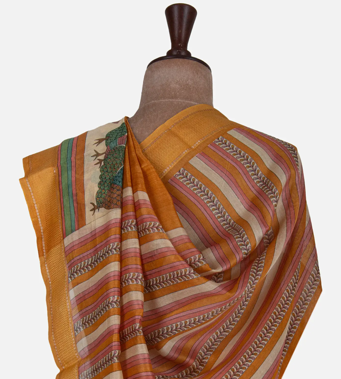 tangerine-yellow-d0190450-c