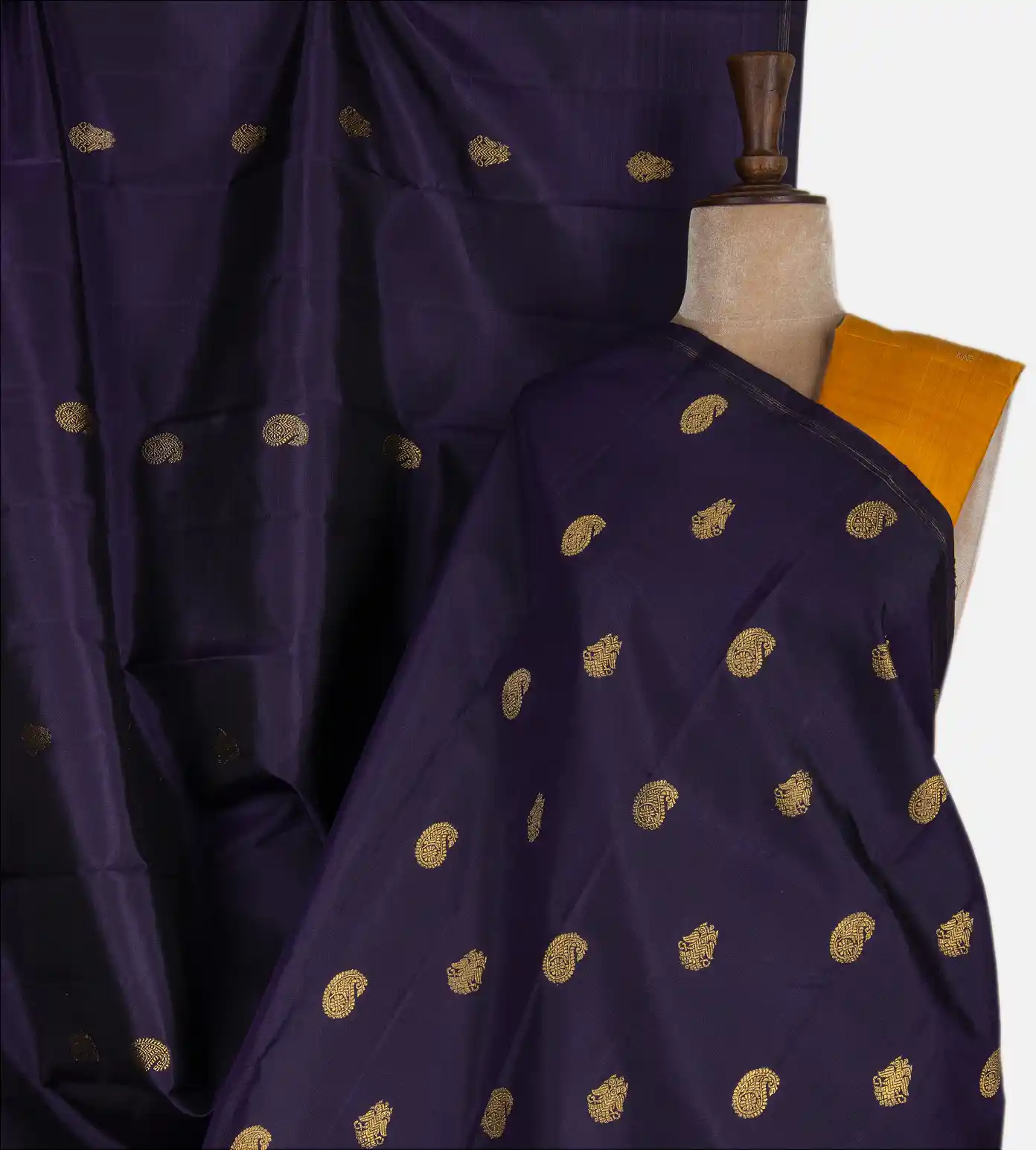 violet-kanchipuram-silk-saree-d0394638-a