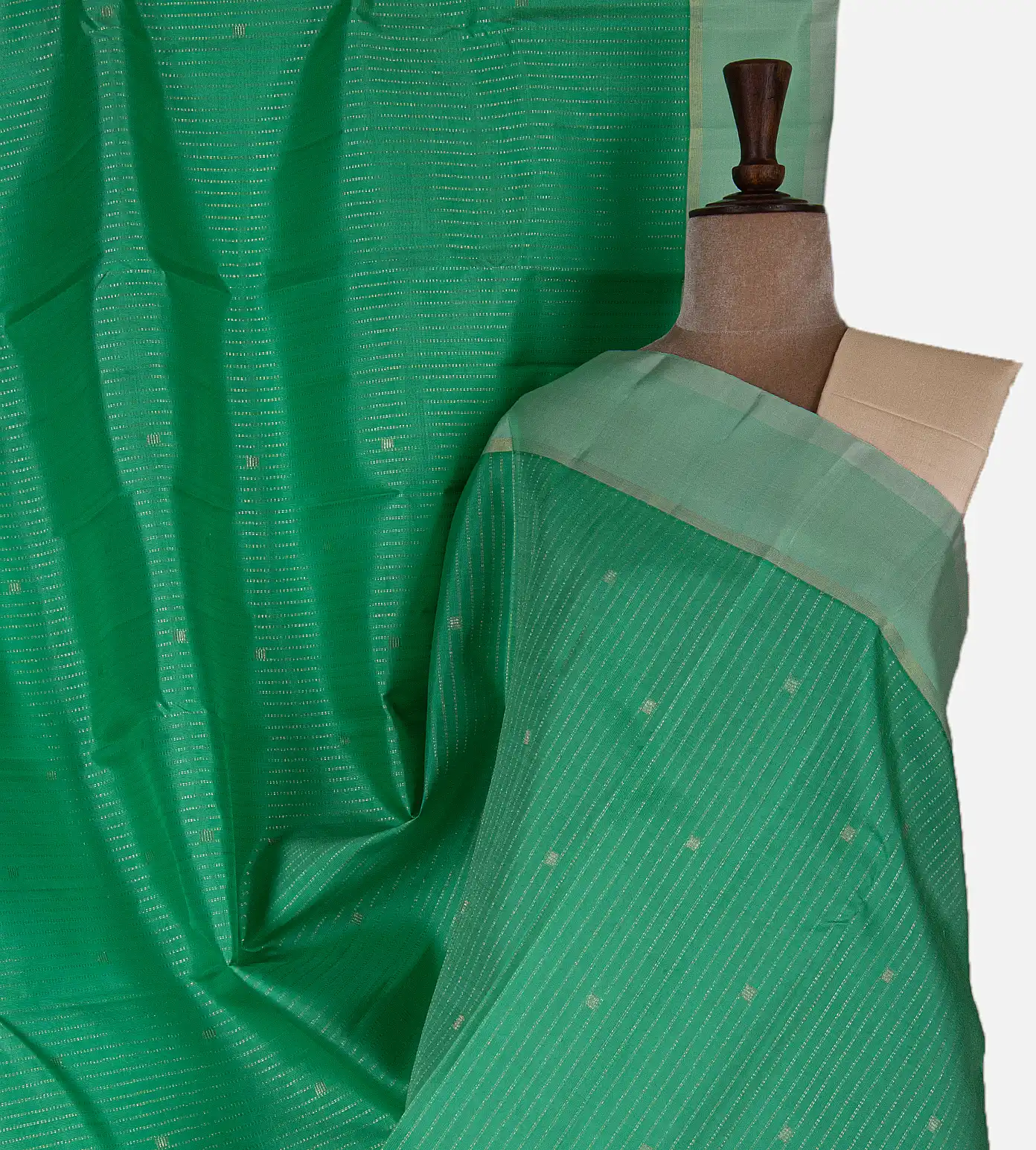 blue-kanchipuram-silk-saree-d039676-a