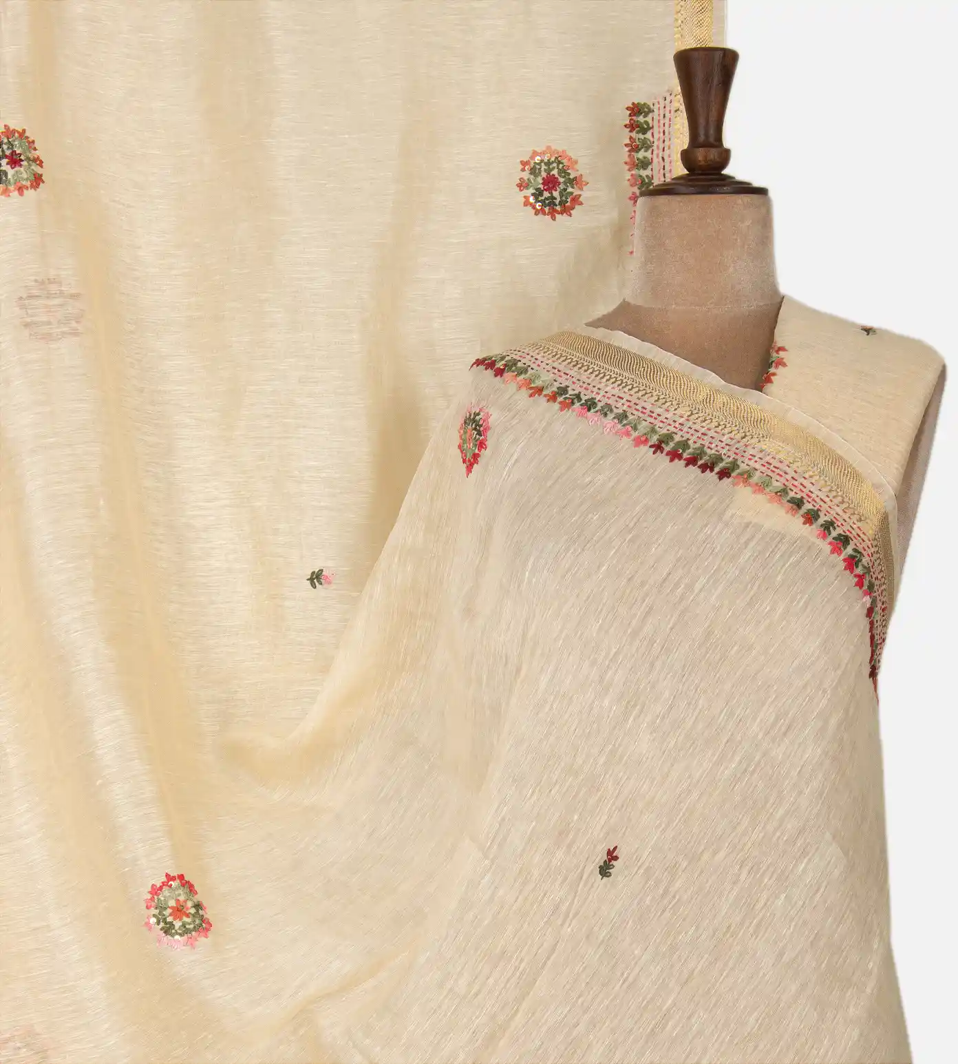 creme-linen-saree-d0291538-a