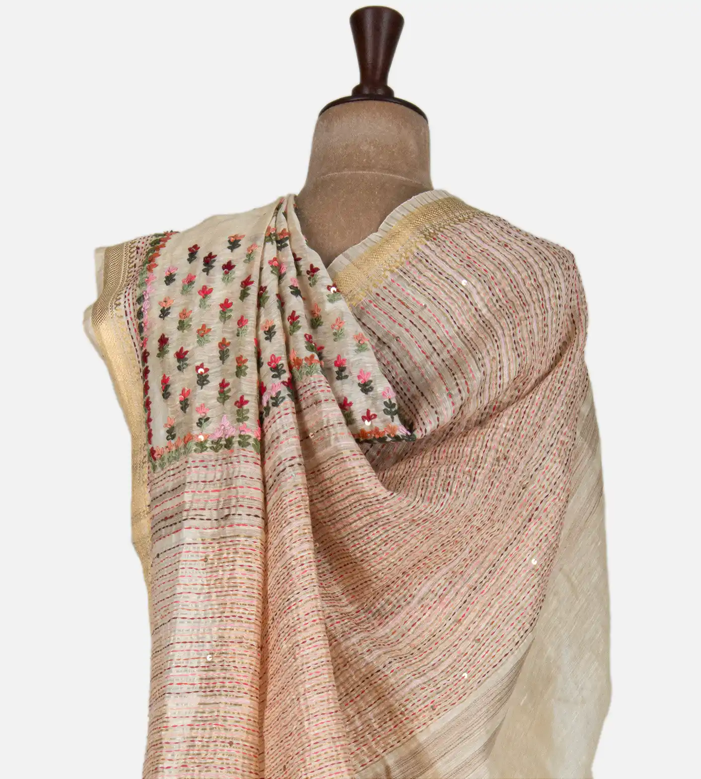 creme-linen-saree-d0291538-c