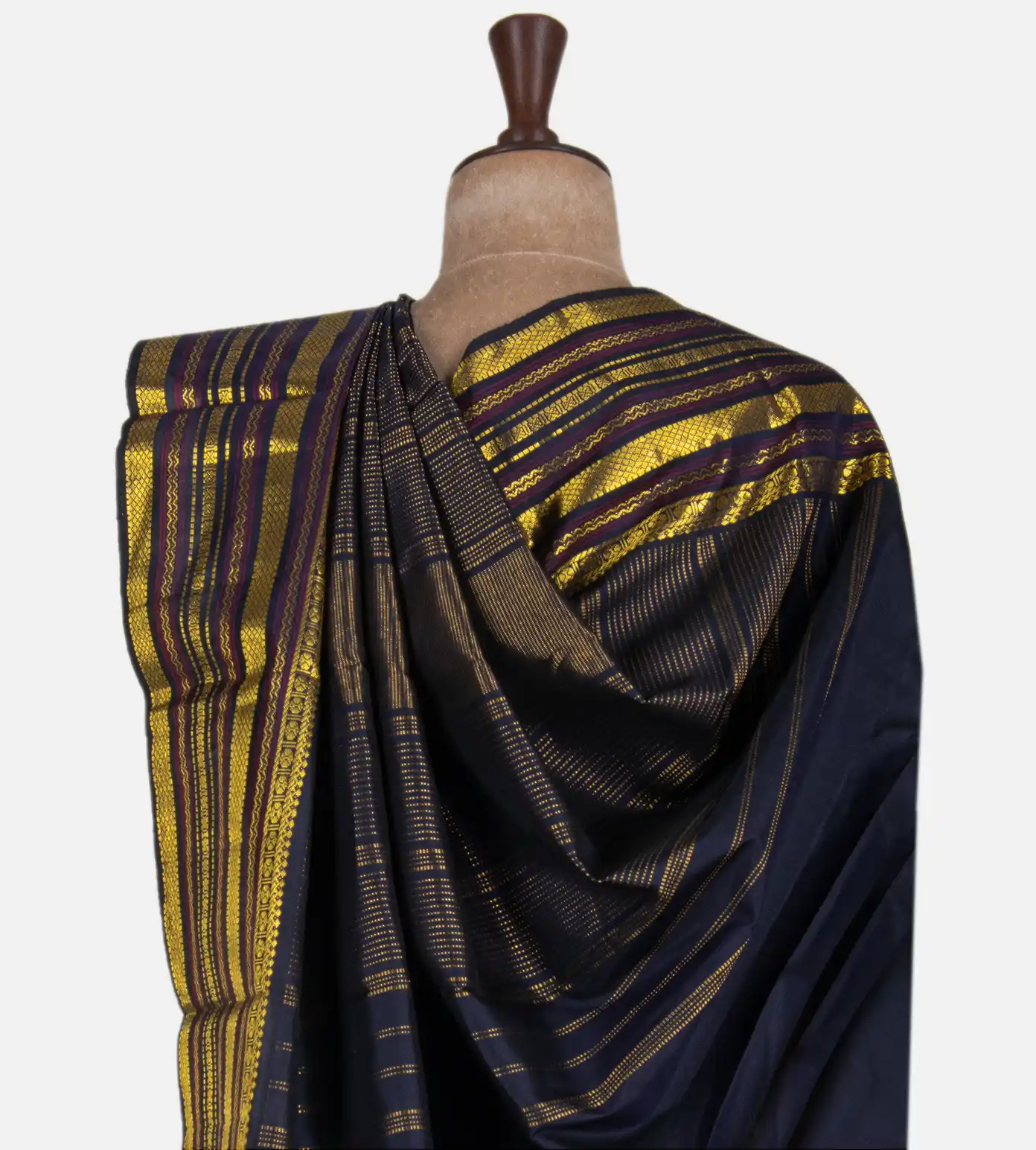 yellow-kanchipuram-silk-saree-d0396954-c