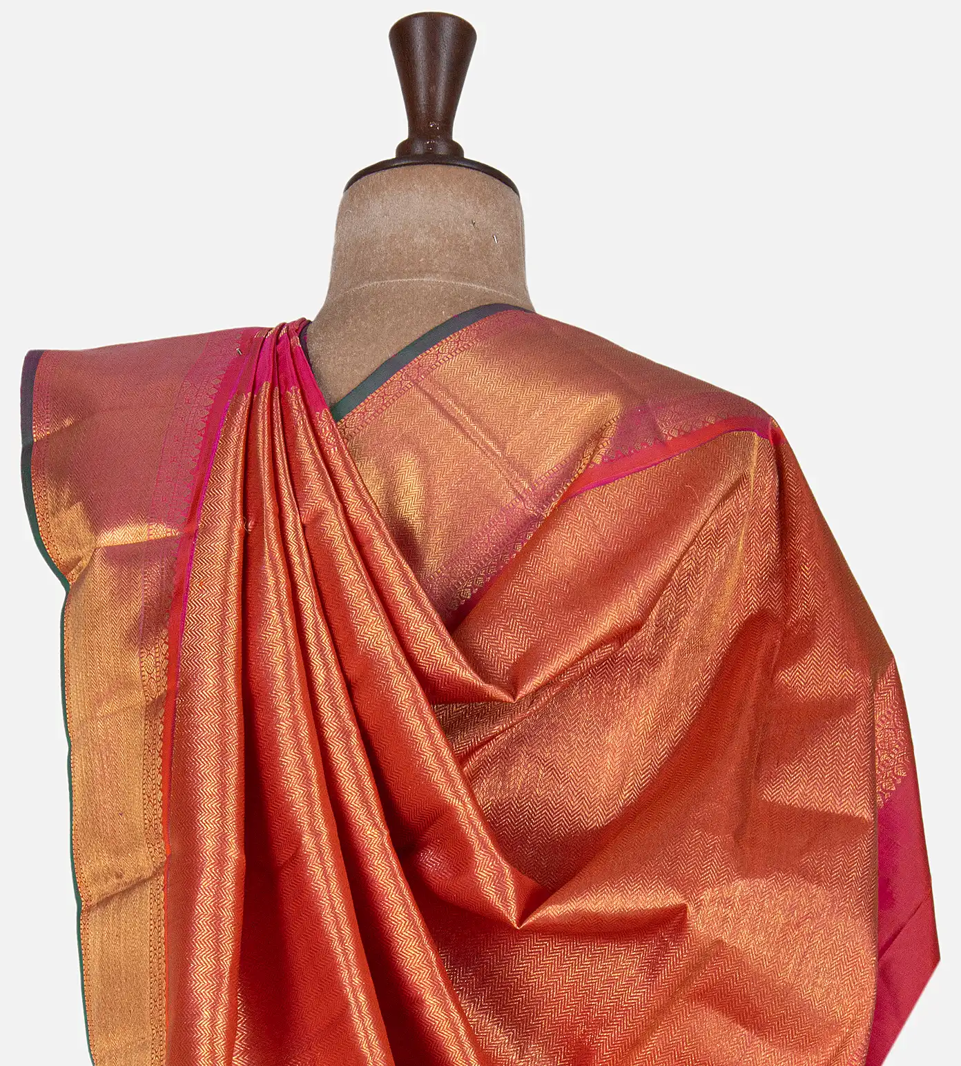 yellow-kanchipuram-silk-saree-d0396953-c