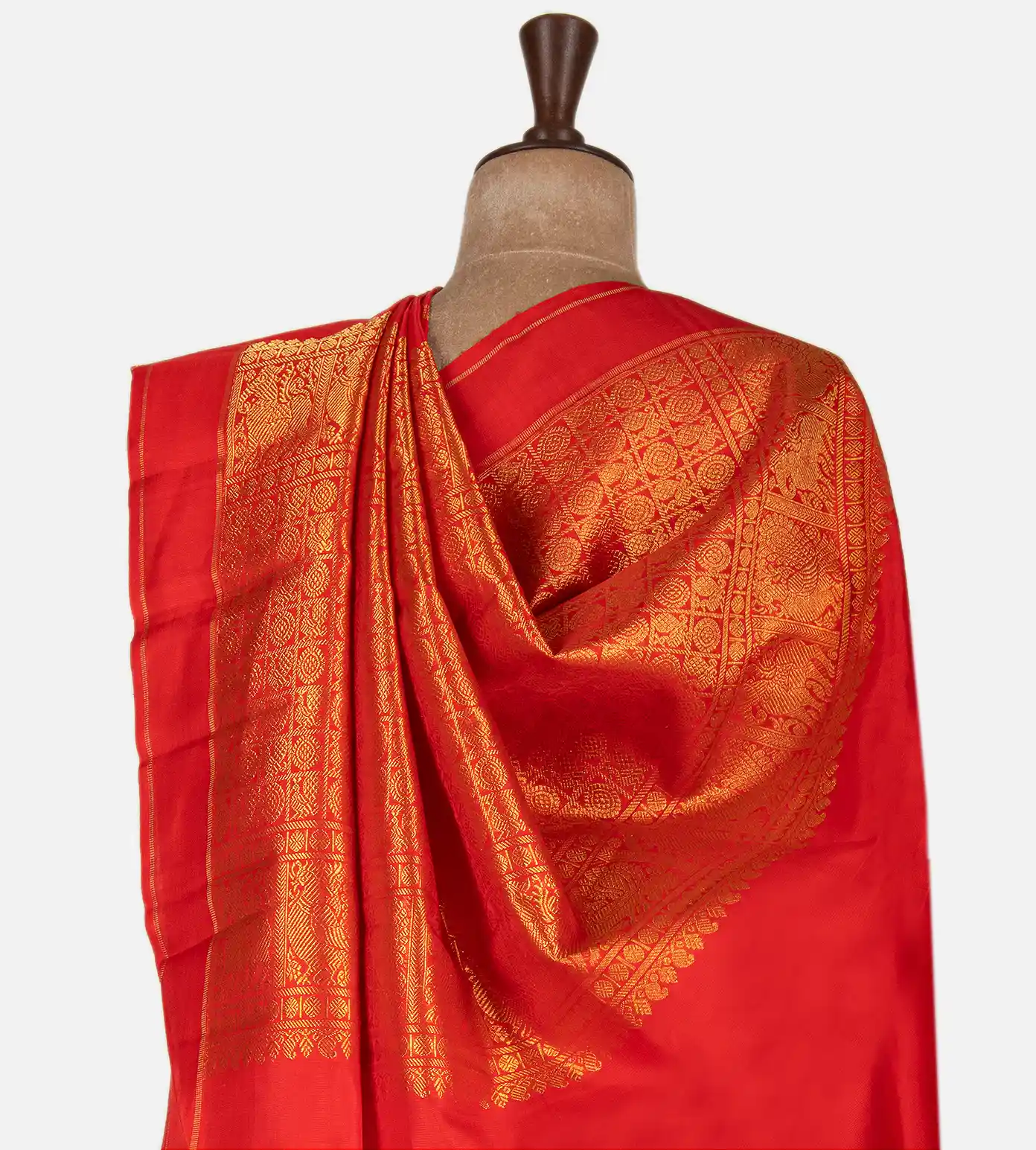 chilli-red-kanchipuram-silk-saree-d0394786-c