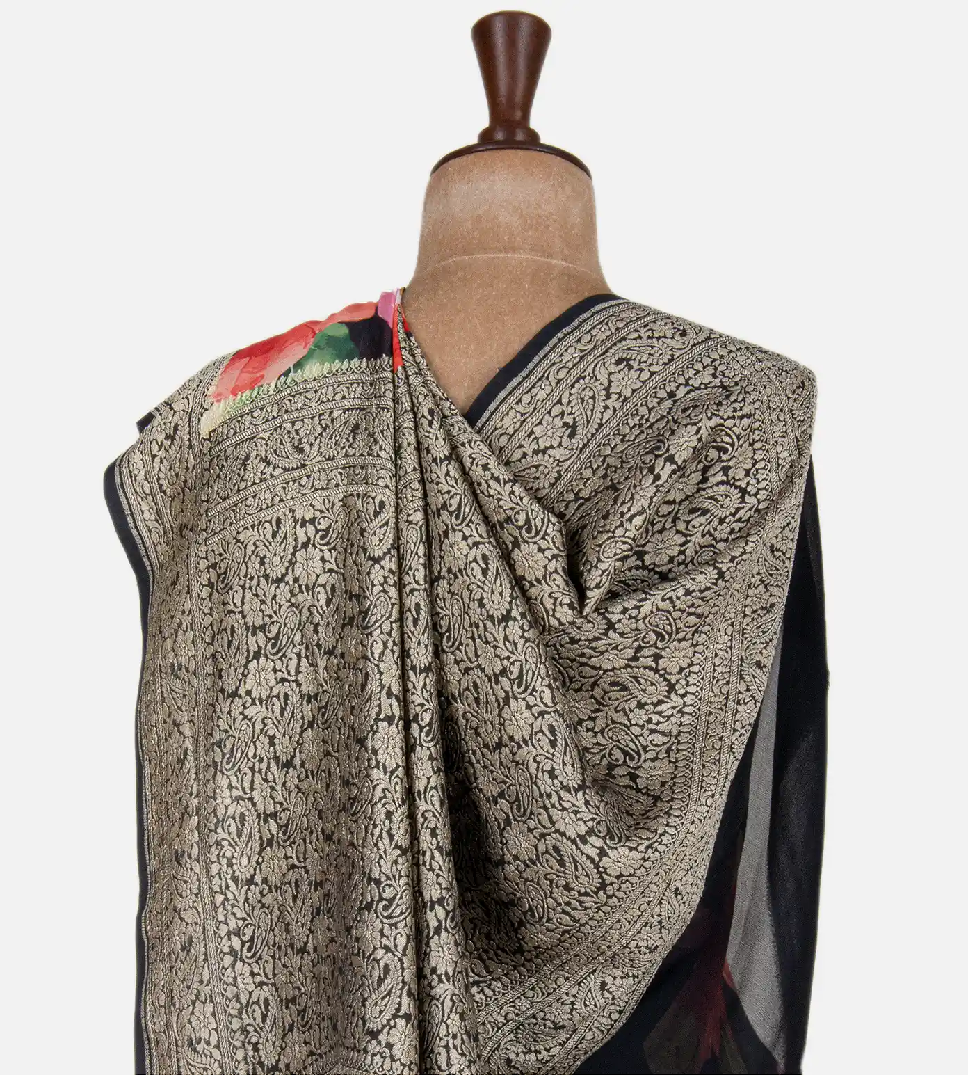 black-banarasi-georgette-saree-b1147724-c