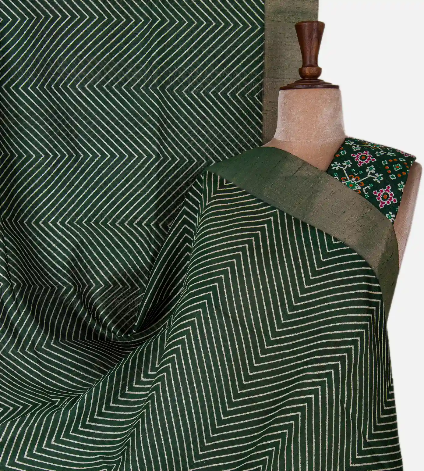 green-raw-silk-saree-c1283317-a