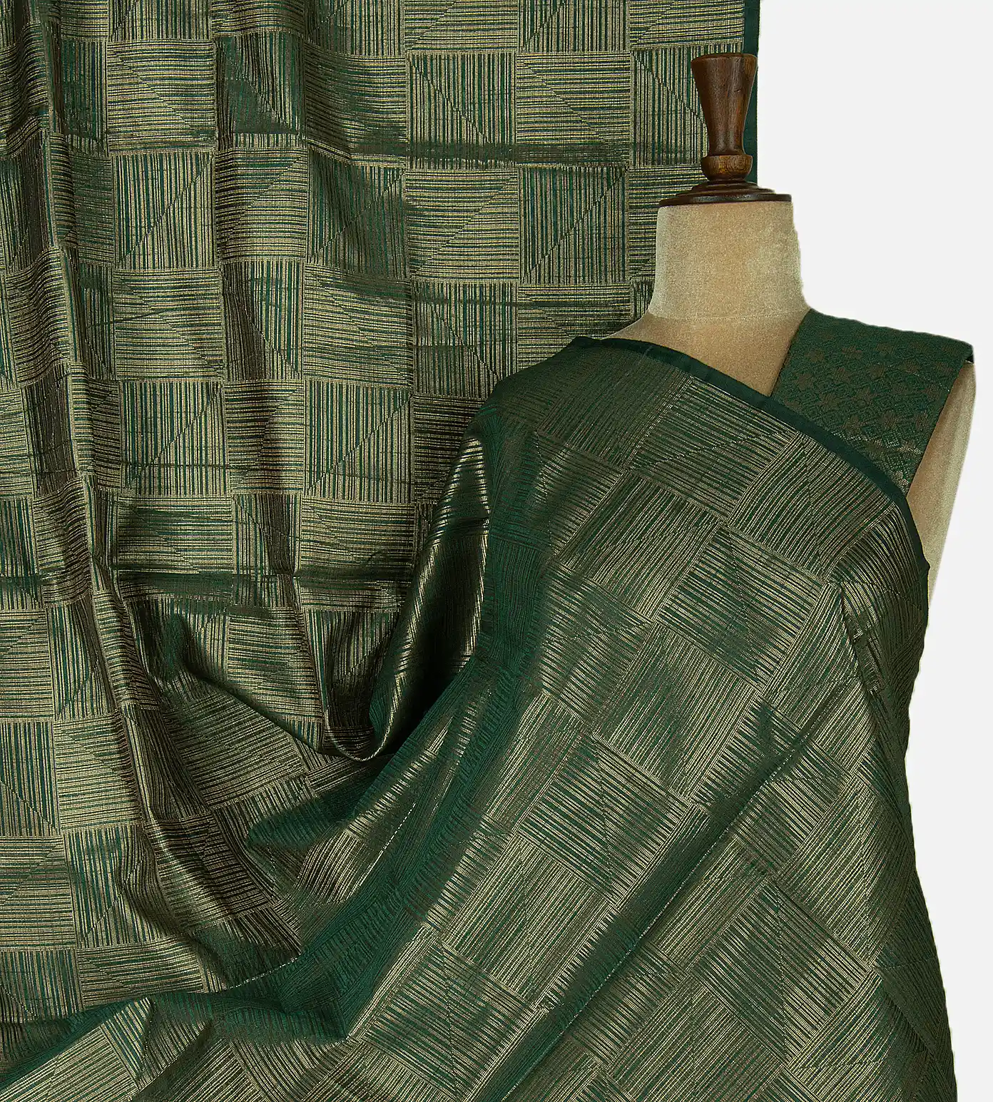 green-cotton-saree-c0969780-a