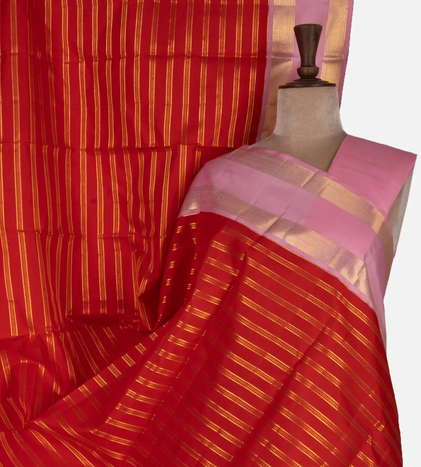 red-kanchipuram-silk-saree-d0398129-a