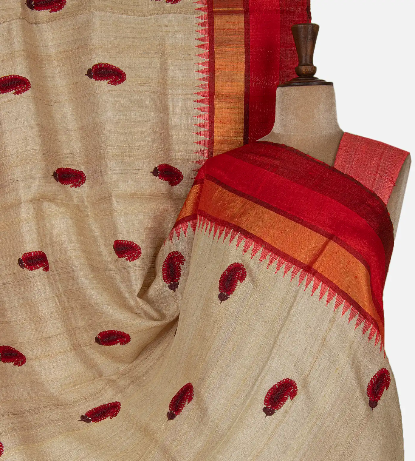 light-beige-tussar-saree-c0965199-a