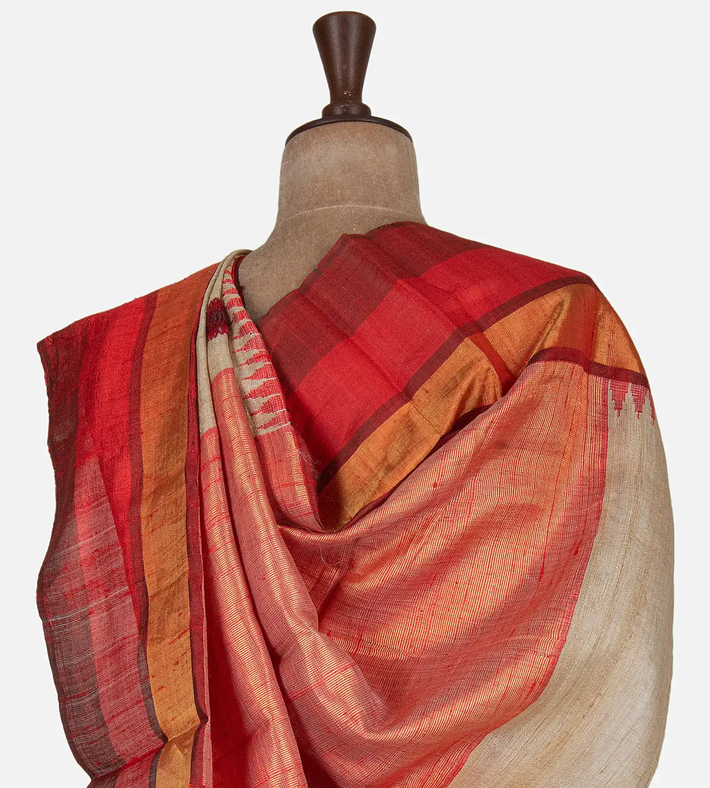 light-beige-tussar-saree-c0965199-c