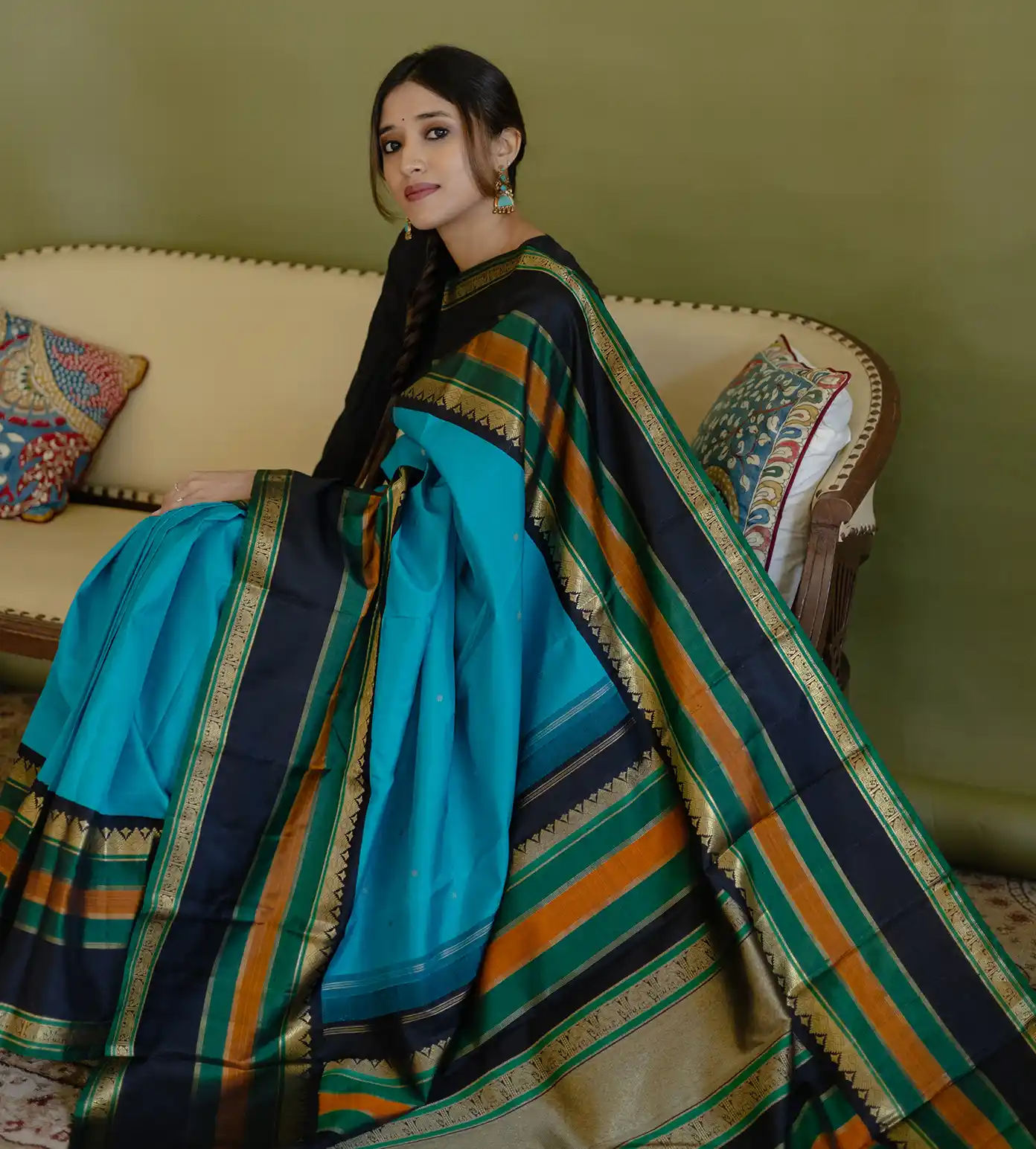 blue-kanchipuram-silk-saree-d0292562-b