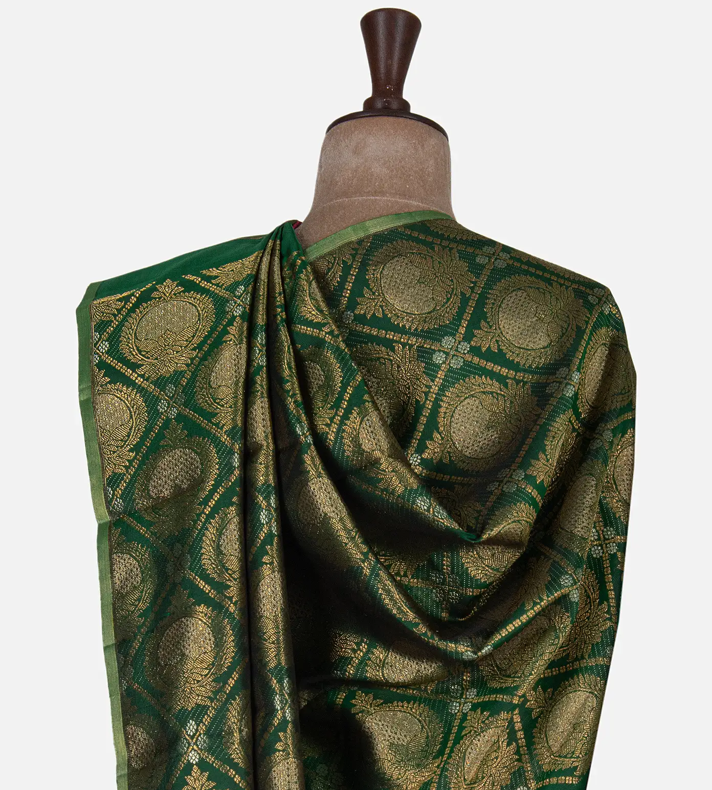 pinkish-orange-kanchipuram-silk-saree-d0397042-c