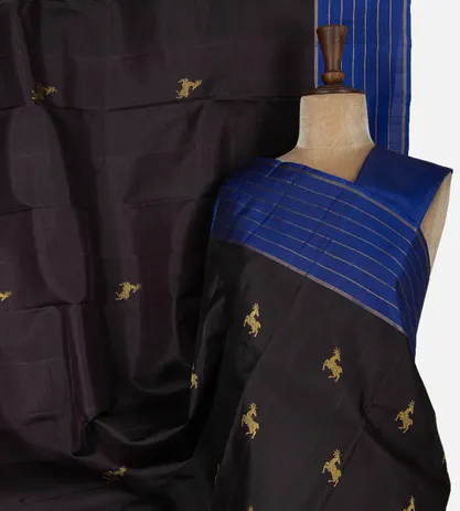 brown-kanchipuram-silk-saree-d0394610-a