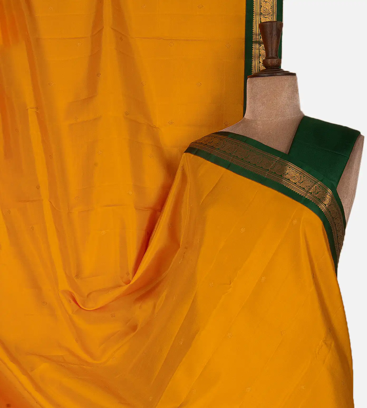 tangerine-yellow-kanchipuram-silk-saree-d0396705-a
