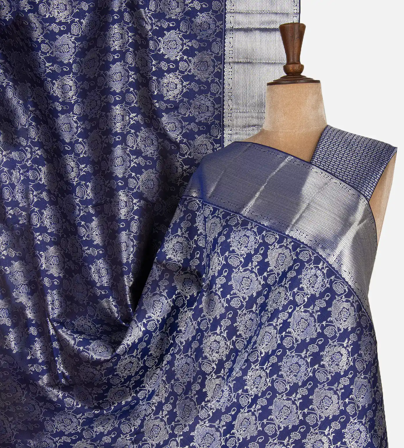 blue-kanchipuram-silk-saree-d0291426-a