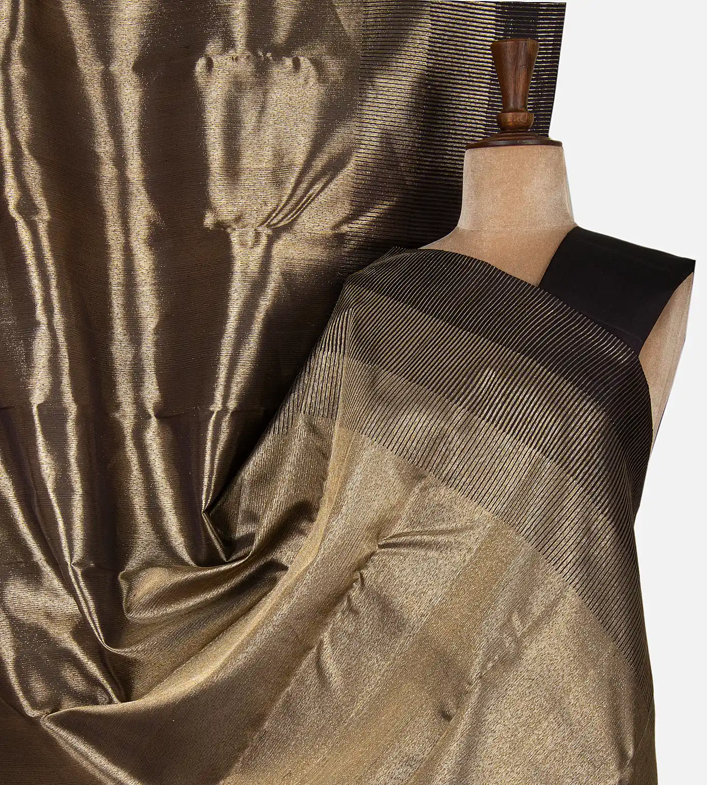 purplish-black-kanchipuram-silk-saree-d0292624-a