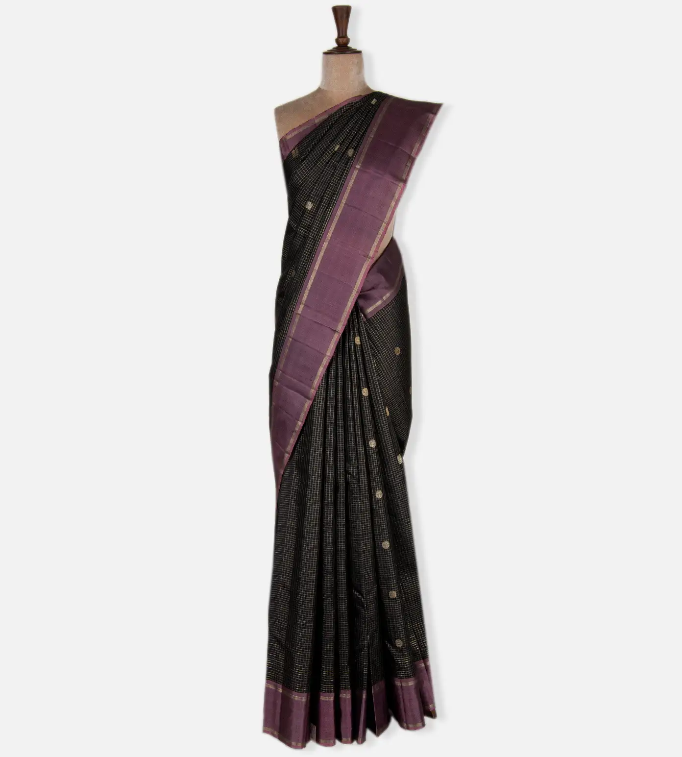 black-kanchipuram-silk-saree-d0396967-b