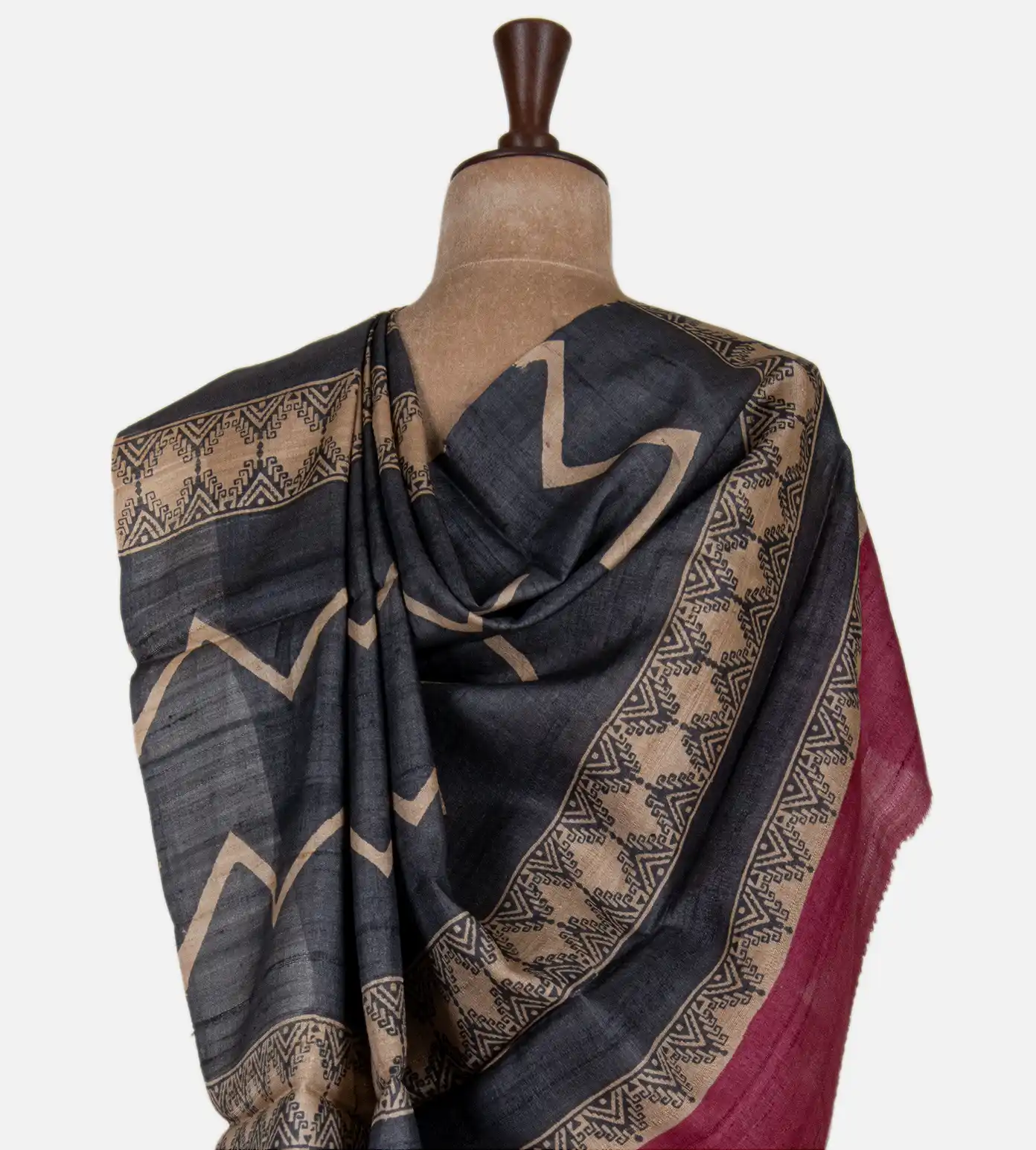 beige-tussar-saree-c1179941-c