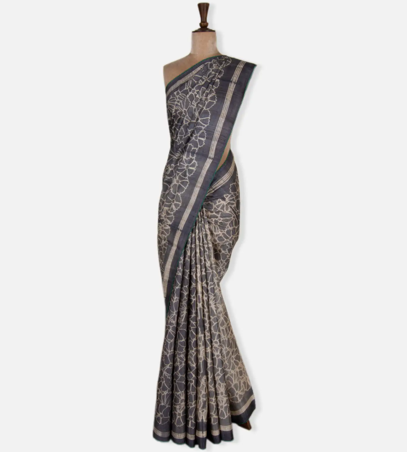 grey-tussar-saree-d0293710-b
