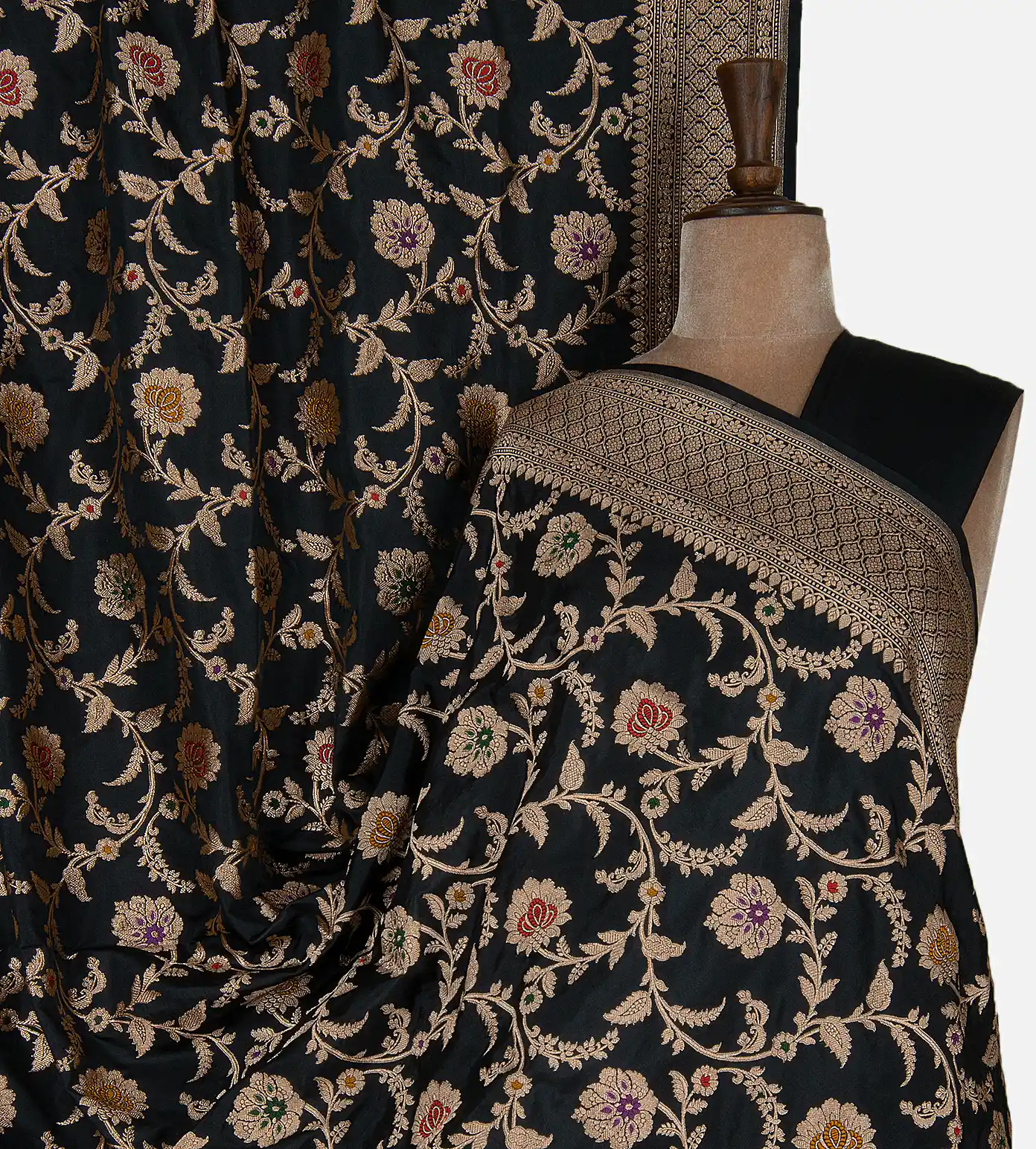 black-banarasi-silk-saree-d04799255-a