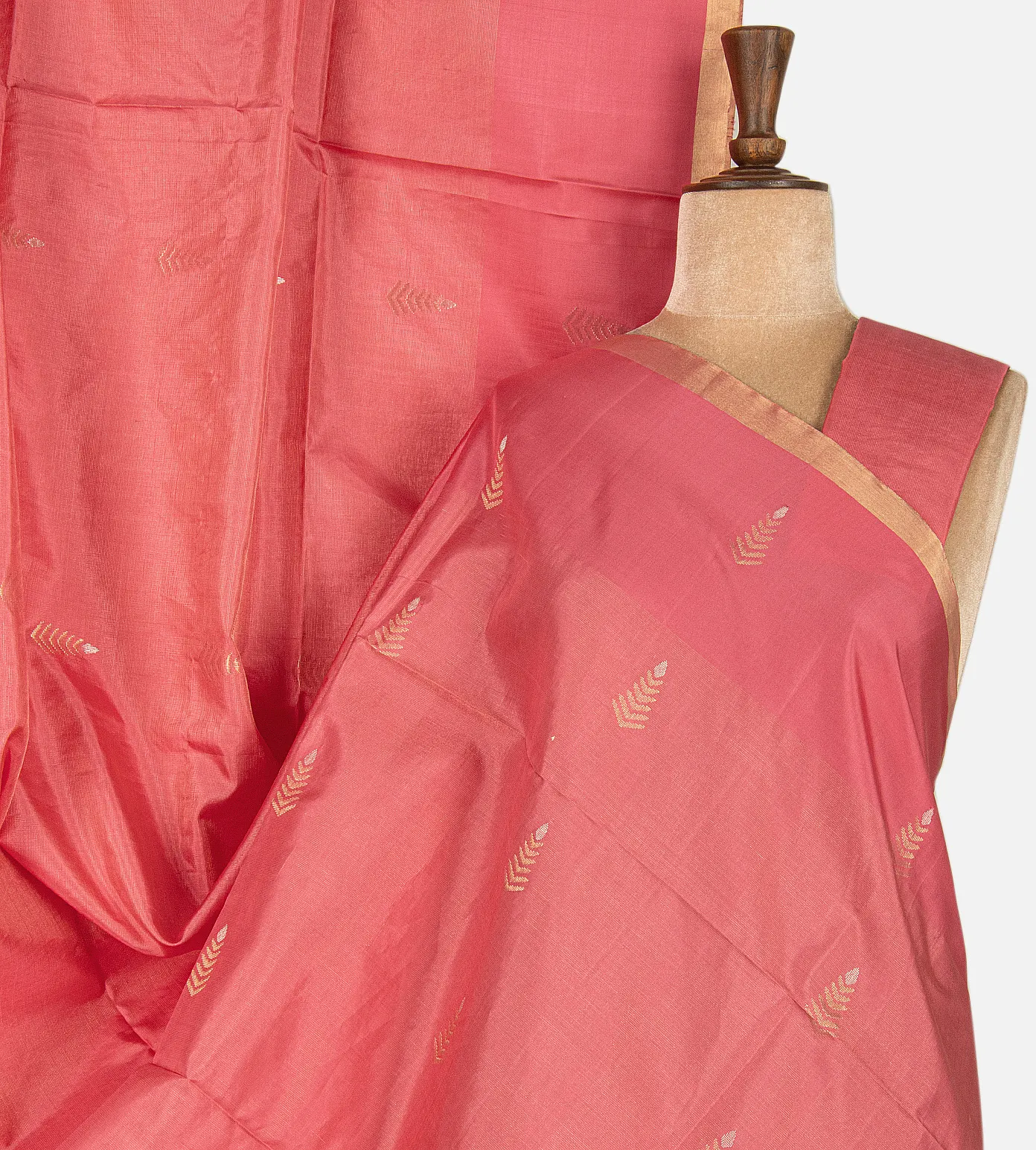 deep-coral-soft-silk-saree-c0863744-a