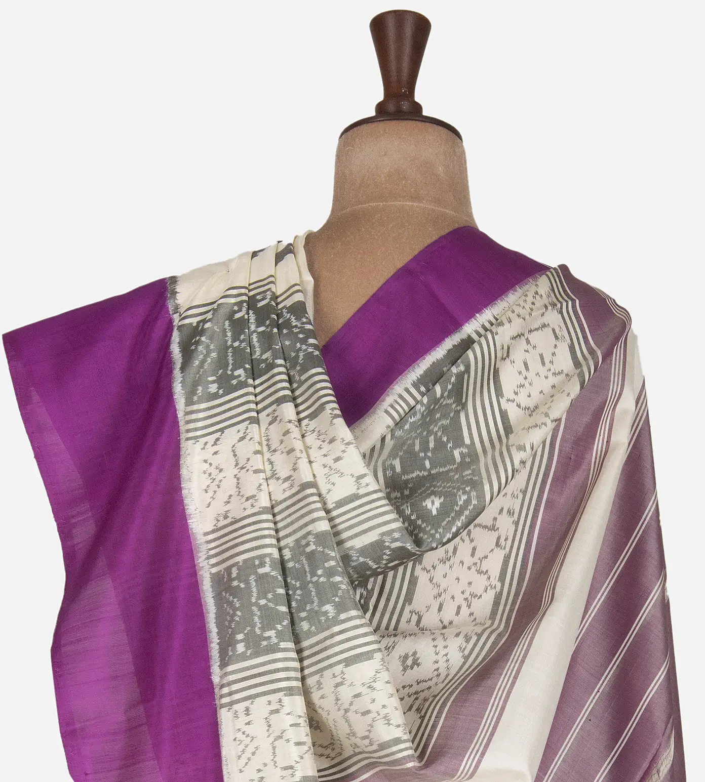 off-white-patola-silk-saree-d04101230-c