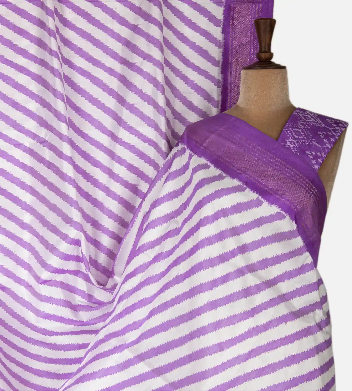 lavender-ikkat-silk-saree-d04101872-a